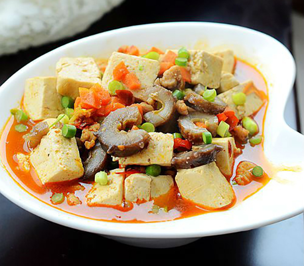海參木(mù)耳燒豆腐